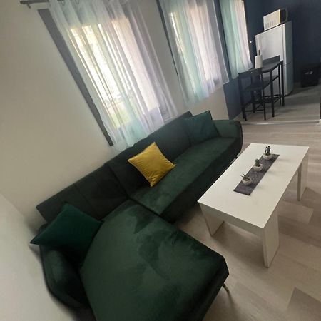 Studio De La Gare Везул Екстериор снимка