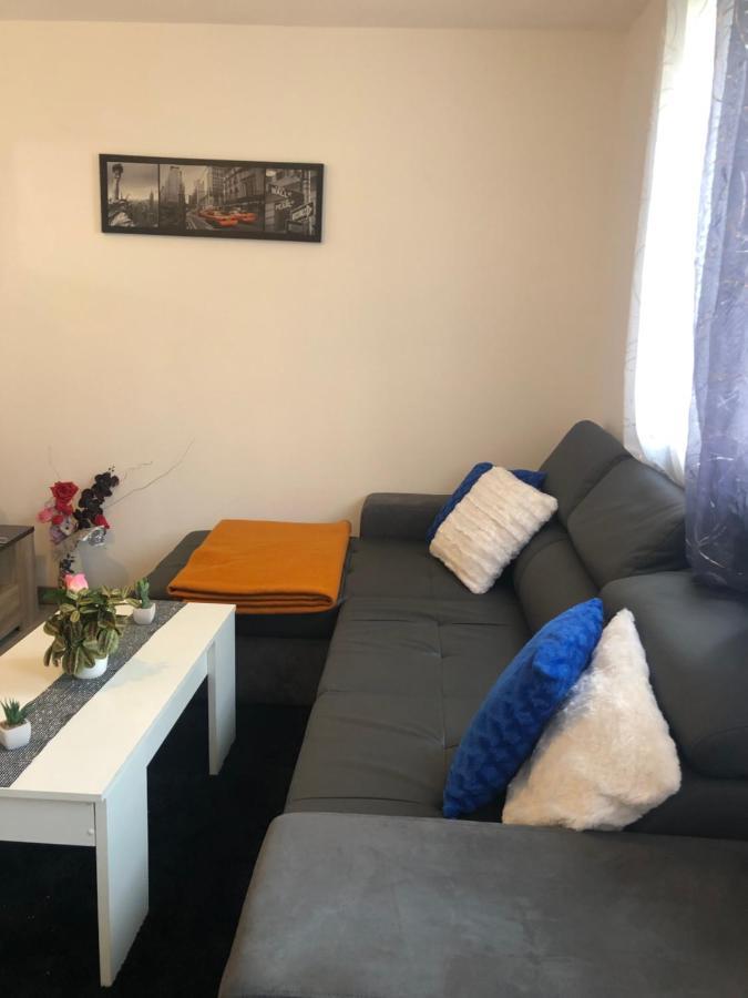 Studio De La Gare Везул Екстериор снимка
